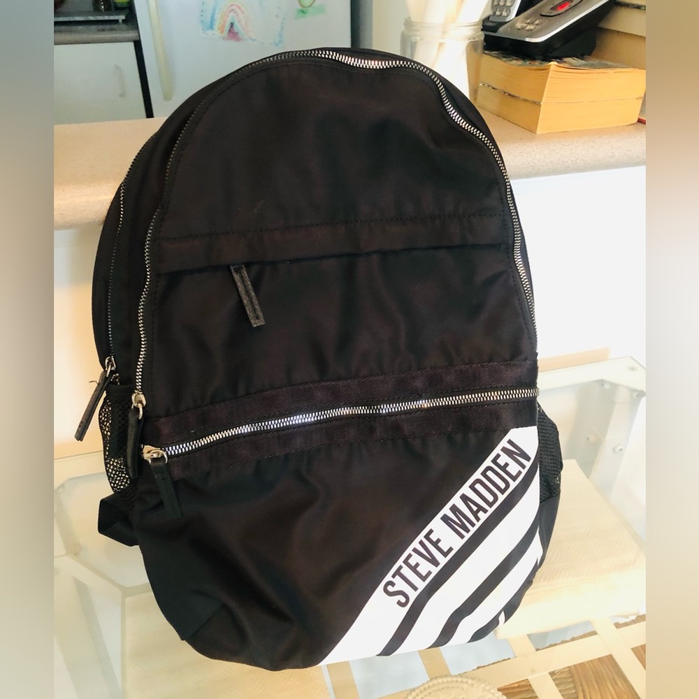 STEVE MADDEN new backpack